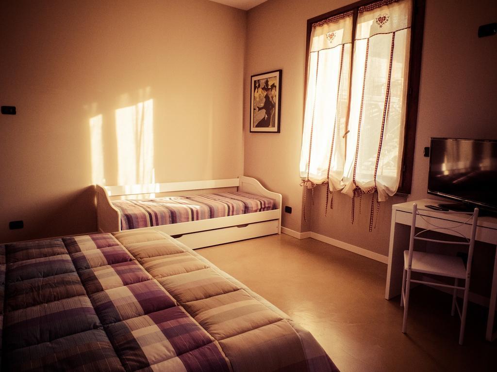 B&B Aurora Bergamo Rom bilde