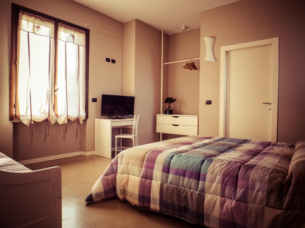 B&B Aurora Bergamo Rom bilde